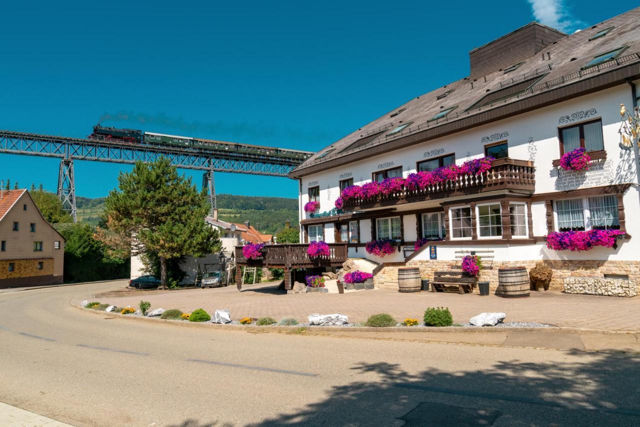 Landhotel Loewen Blumberg Dış mekan fotoğraf