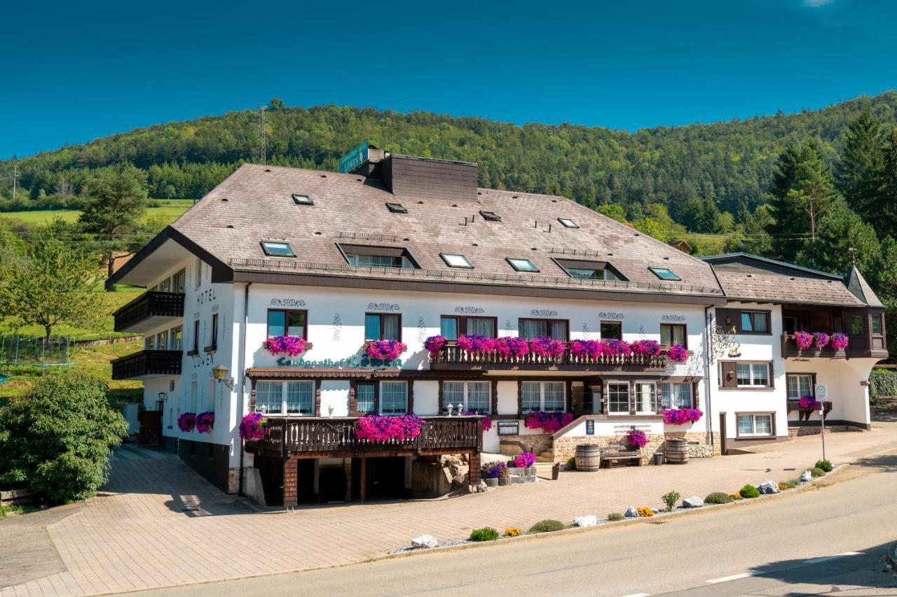 Landhotel Loewen Blumberg Dış mekan fotoğraf